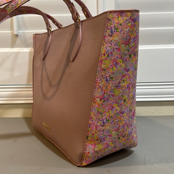 Betsey Johnson Tote - Picture 4 of 16